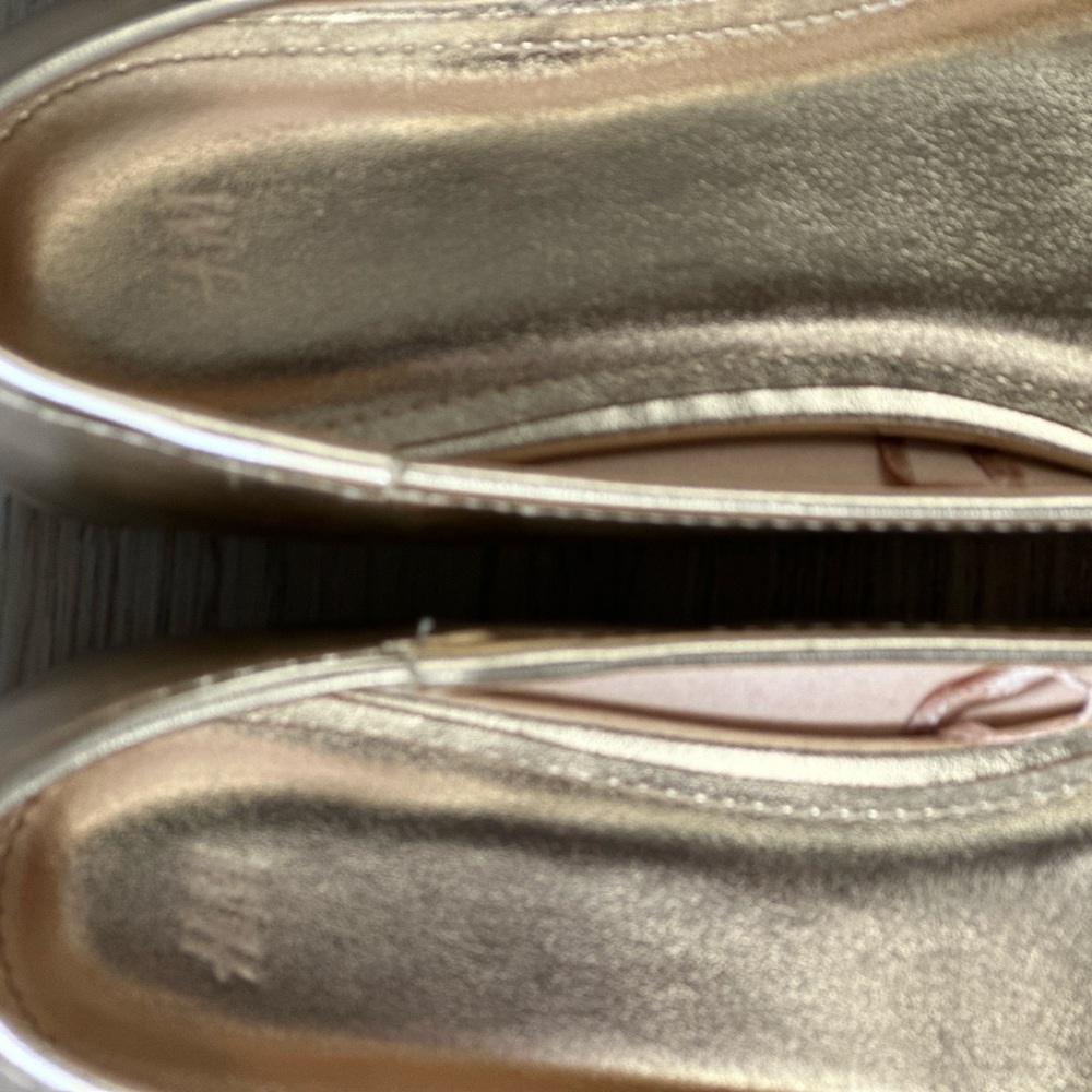 H&M Ballet Flats - Picture 3 of 3